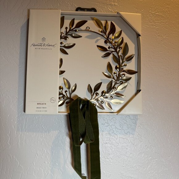 Hearth & Hand with Magnolia Brass Leaf Christmas Wreath Antique Finish NWT - Picture 5 of 10